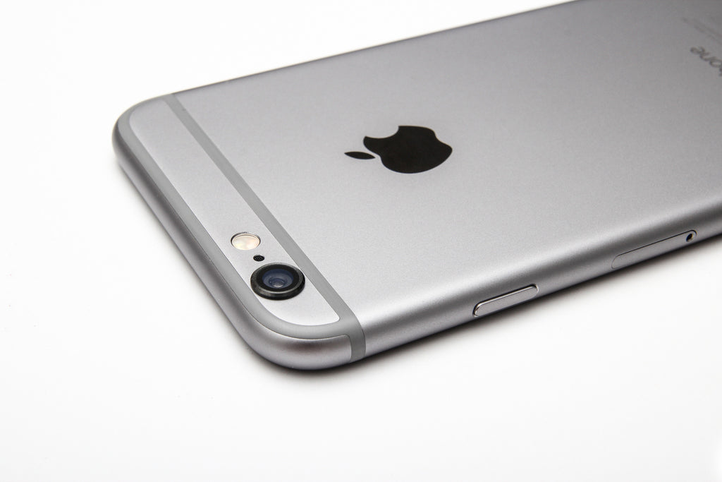 ¿Sabes para qué sirve este misterioso agujero que está en tu iPhone?