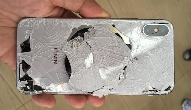 iPhone X: el vidrio trasero no se puede reparar sin reemplazar el dispositivo entero